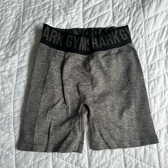 Gymshark Flex Shorts - Picture 1 of 3